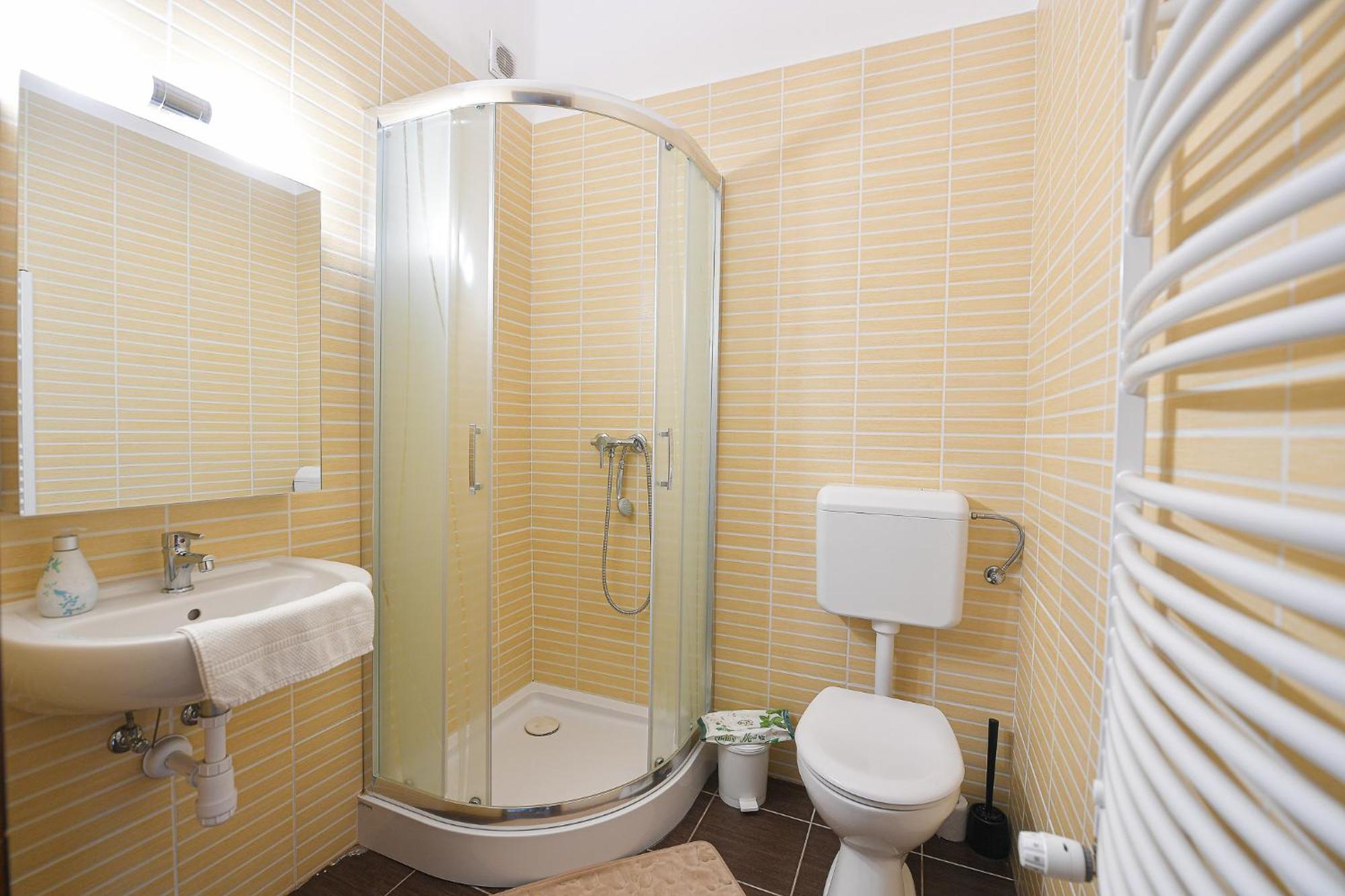 Kokusz Apartmanok Eger Room photo